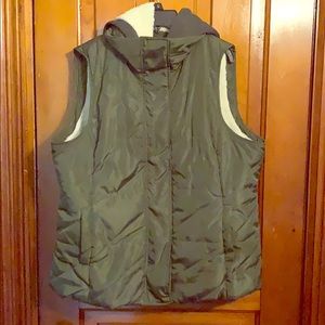 Hooded & Lind vest